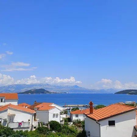 Lucy Appartement Slatine