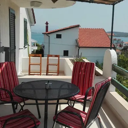 Lucy Appartement Slatine